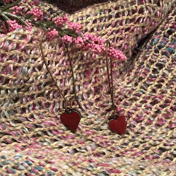 Ace of Hearts Earrings - Picture 9 of 11